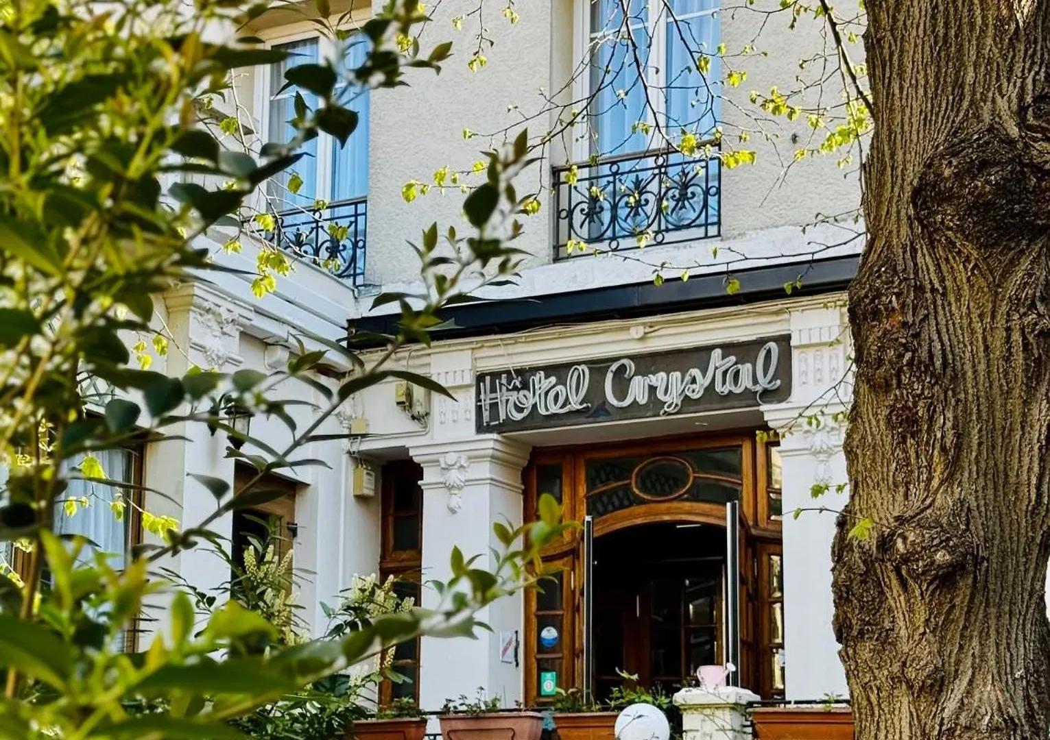 5 Hôtels Familiaux au Centre-Ville de Reims qui Font la Différence