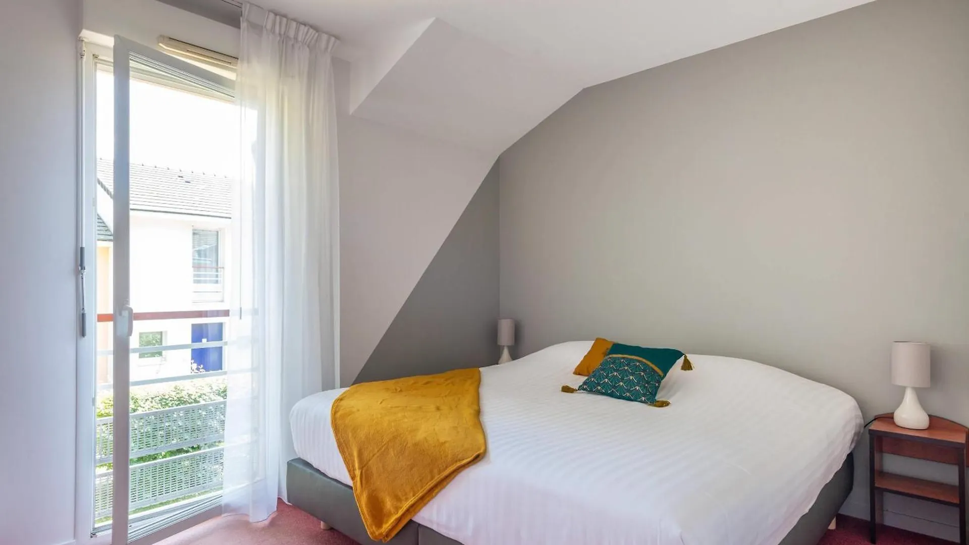 4 Hôtels Familiaux près de la Cathédrale Saint-Pierre à Nantes