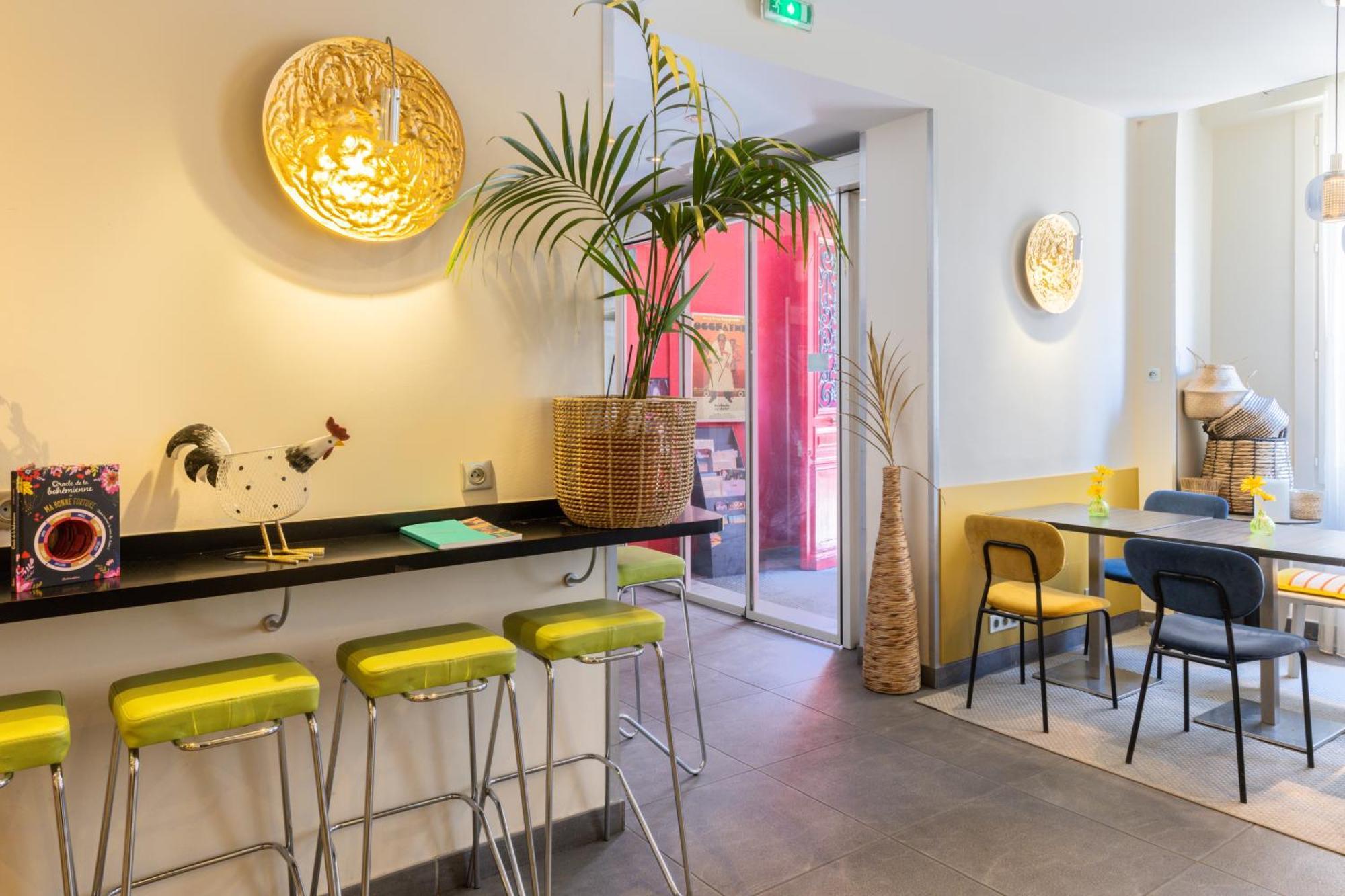 15 Hôtels Pas Chers à Pigalle Worth Booking